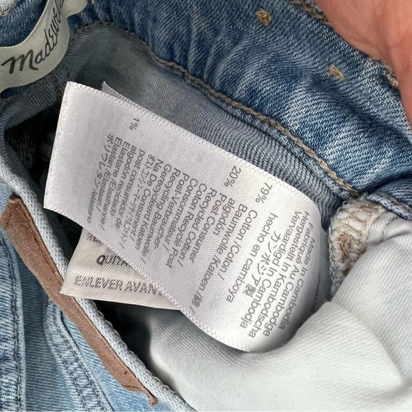 Madewell The Perfect Vintage Jeans Straight Leg Light wash Raw hem Size 24 - Picture 8 of 10